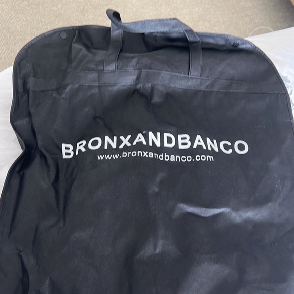 Bronx and Banco White Silk and Feather Dress Robe - Small - Picture 8 of 9